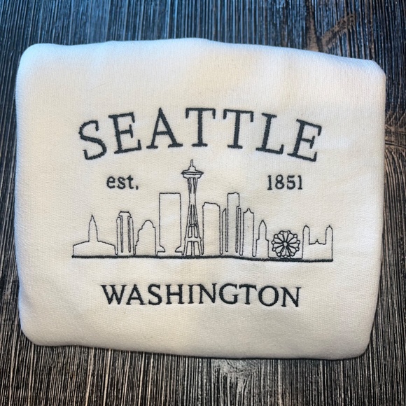 Embroidered Seattle Washington Graphic Crewneck - Picture 1 of 3